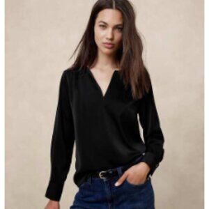 BANANA REPUBLIC Shirred V-Neck Blouse